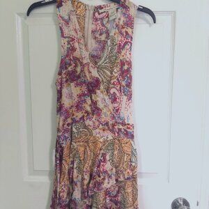 American Rag Juniours Size 3 Adorable Jumper that looks like a skirt. Excellent